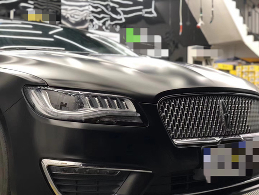 Тайники царапают металлический черный штейновый крен обруча винила автомобиля для аварийных машин